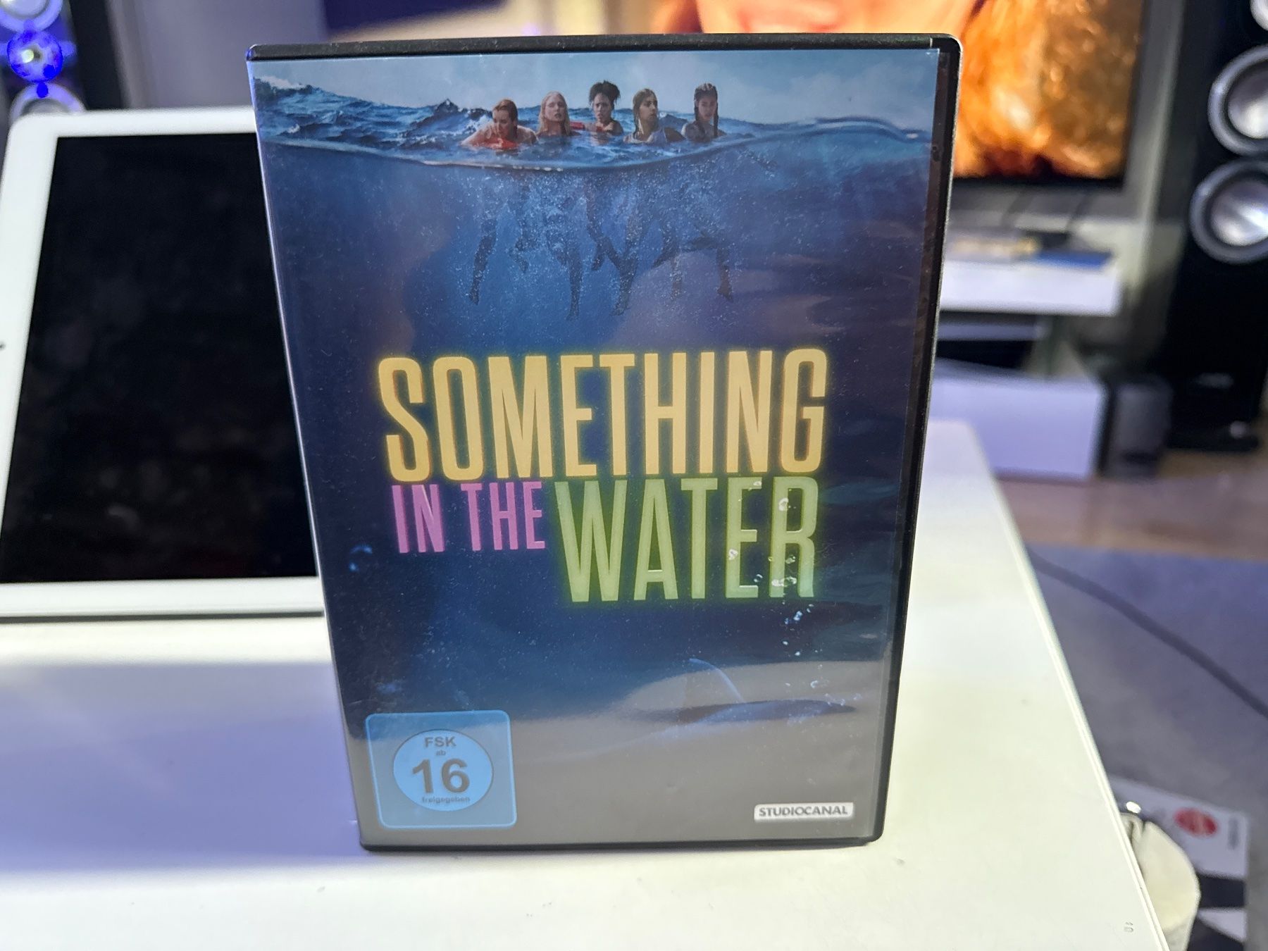 Tutti i DVDs: Something in the Water DVD – Usato da Allschwil venduto da meeresperle