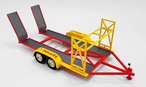 GMP Modellini d'auto: TANDEM CAR TRAILER SHELL GELB/ROT 1:18 GMP – Nuovo e nell'imballaggio originale da Suhr venduto da Moebelsiralfred