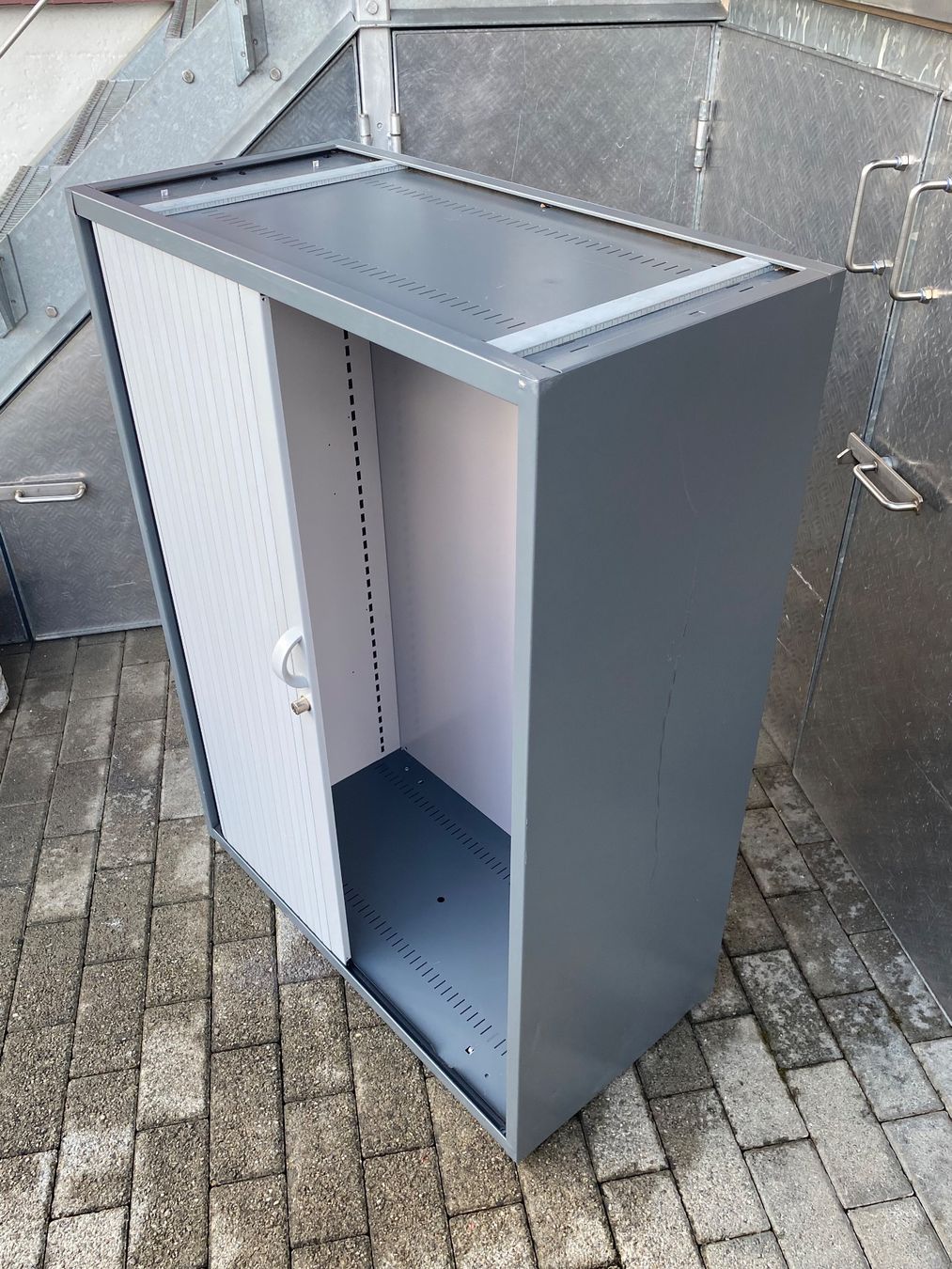 Lista Armadi: Lista LO Rolladenschrank – Usato da Wattwil venduto da edel88 3