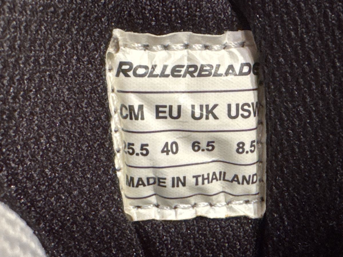 Pattini in linea & Pattini a rotelle: Rollerblade mit Zubehör – Usato da Schlierbach venduto da Lega1 1