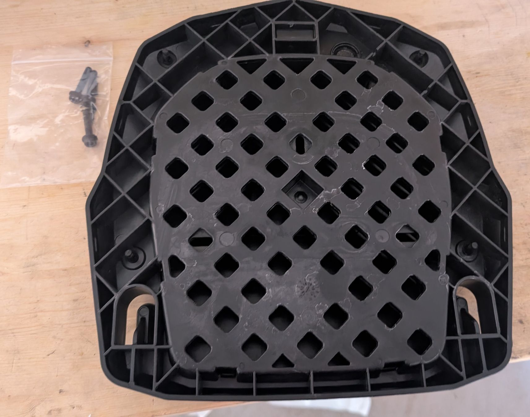 Givi Topcase: Givi Motorrad Top Case ab 1 CHF! – Nuovo (secondo la descrizione) da Wallisellen venduto da Bigthings 5