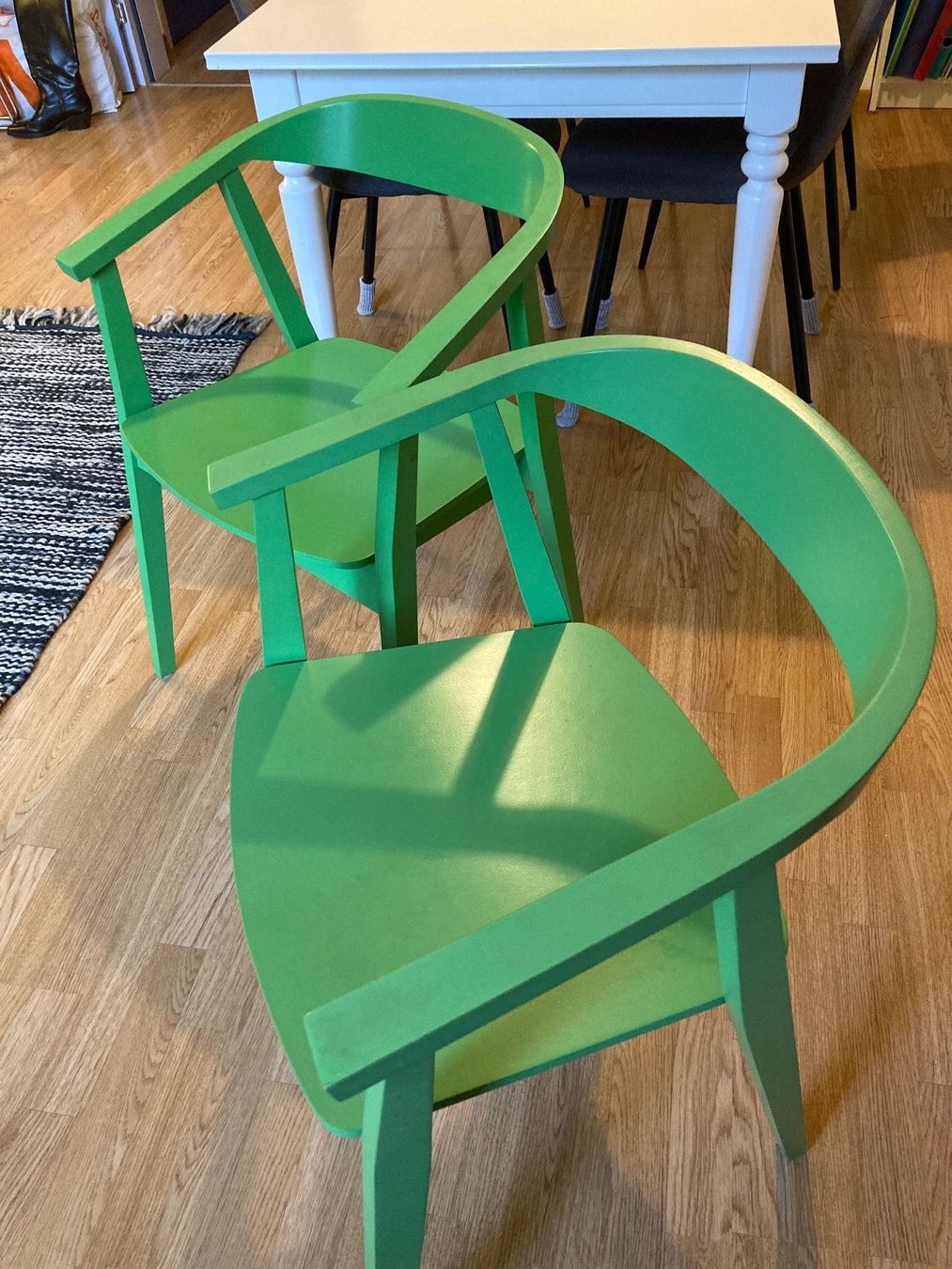 Stühle: 2 Stühle, grün – Gebraucht aus Zürich von bea_9jk2 1