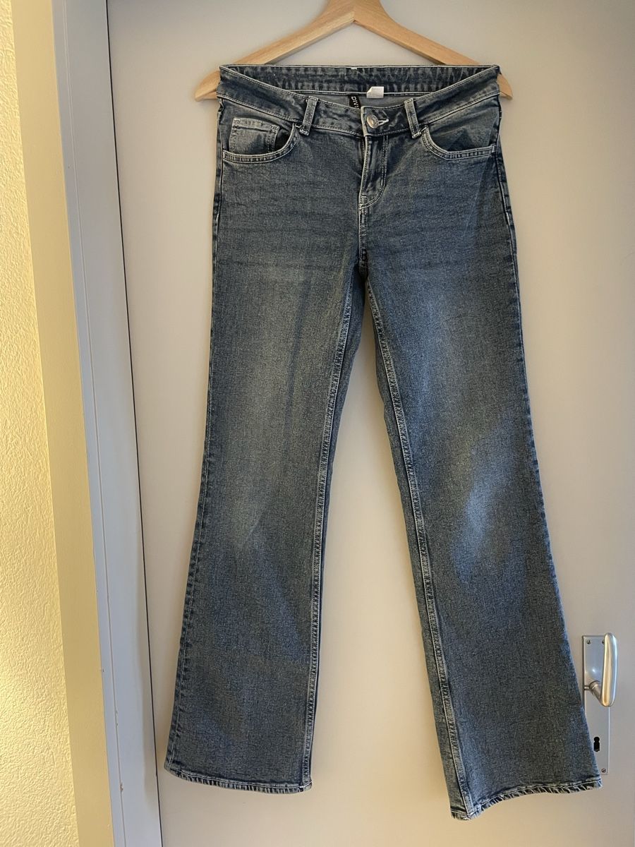 H&M Jeans: Low Waist Jeans – Nuovo (secondo la descrizione) da Toffen venduto da jes_76l5