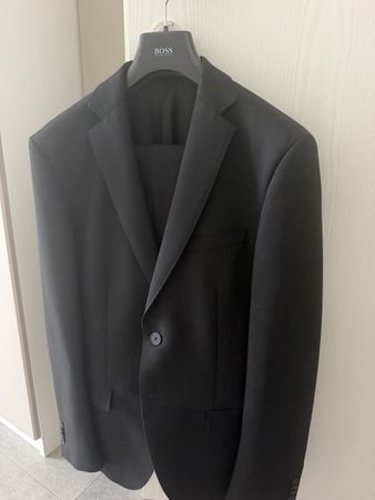 Herren Anzug Hugo Boss Größe 48