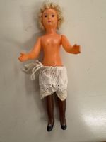 Vintage - damenhafte Puppe mit modellierten Strümpfen - 19,5