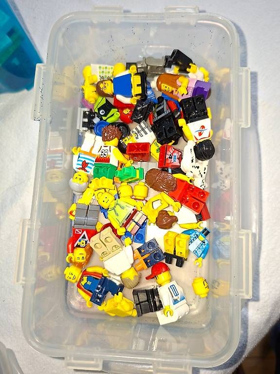 Giocattoli: Legokiste mit verschiedensten Teilen – Usato da St. Gallen venduto da Cleu7 1