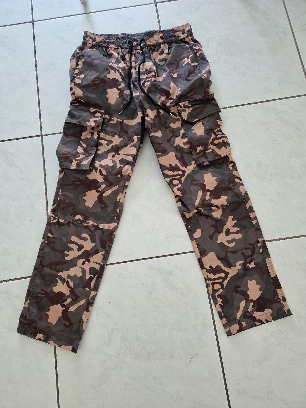 Pantaloni: Cargo Pants Camouflage  – Nuovo (secondo la descrizione) da Bassersdorf venduto da DonSolo 2