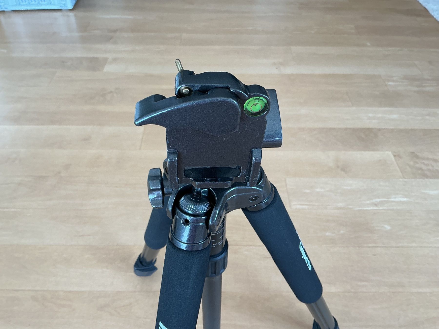 Hama Treppiedi & Teste: Stativ für Kamera – Usato da Wald ZH venduto da climber03 2