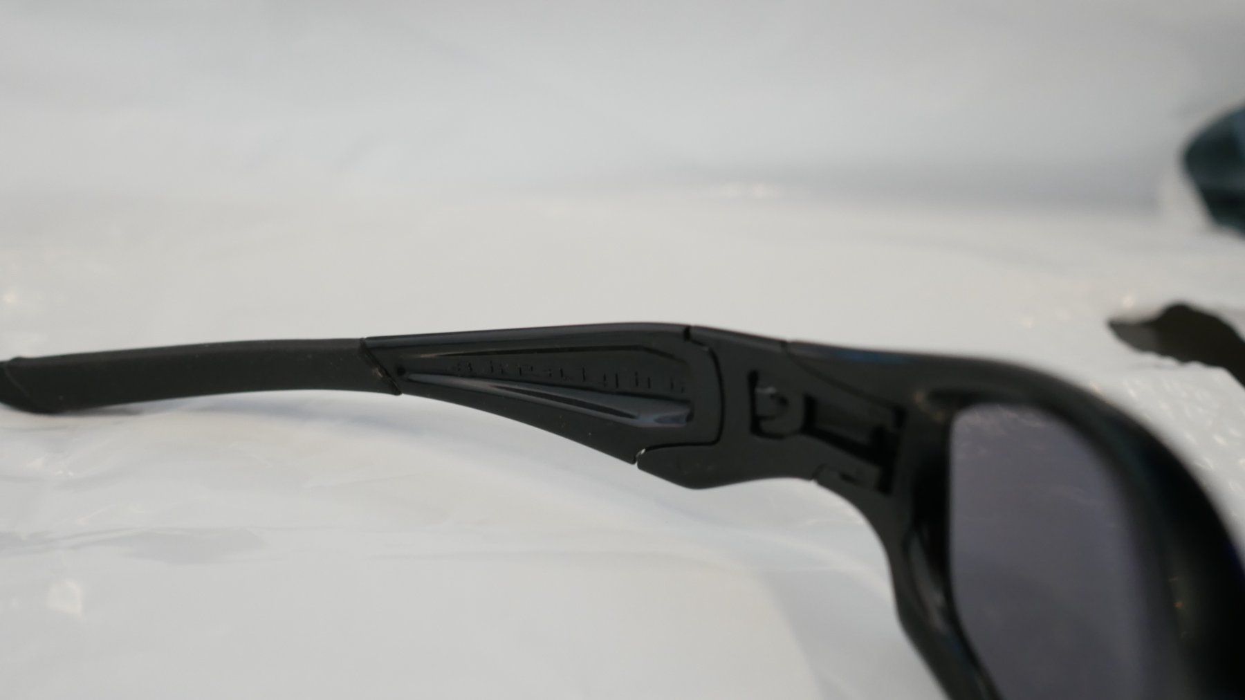 Oakley Occhiali & Lenti: Oakley Straight Jacket vintage – Usato da Biel/Bienne venduto da joka.zin 3