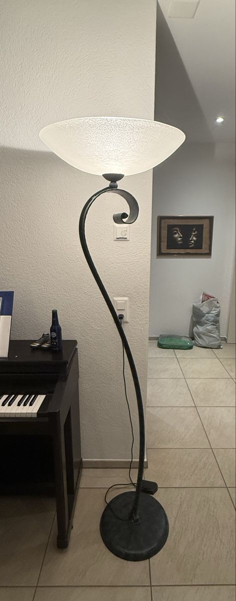 Lampes: Stehlampe  – D'occasion à Otelfingen par Tommy112