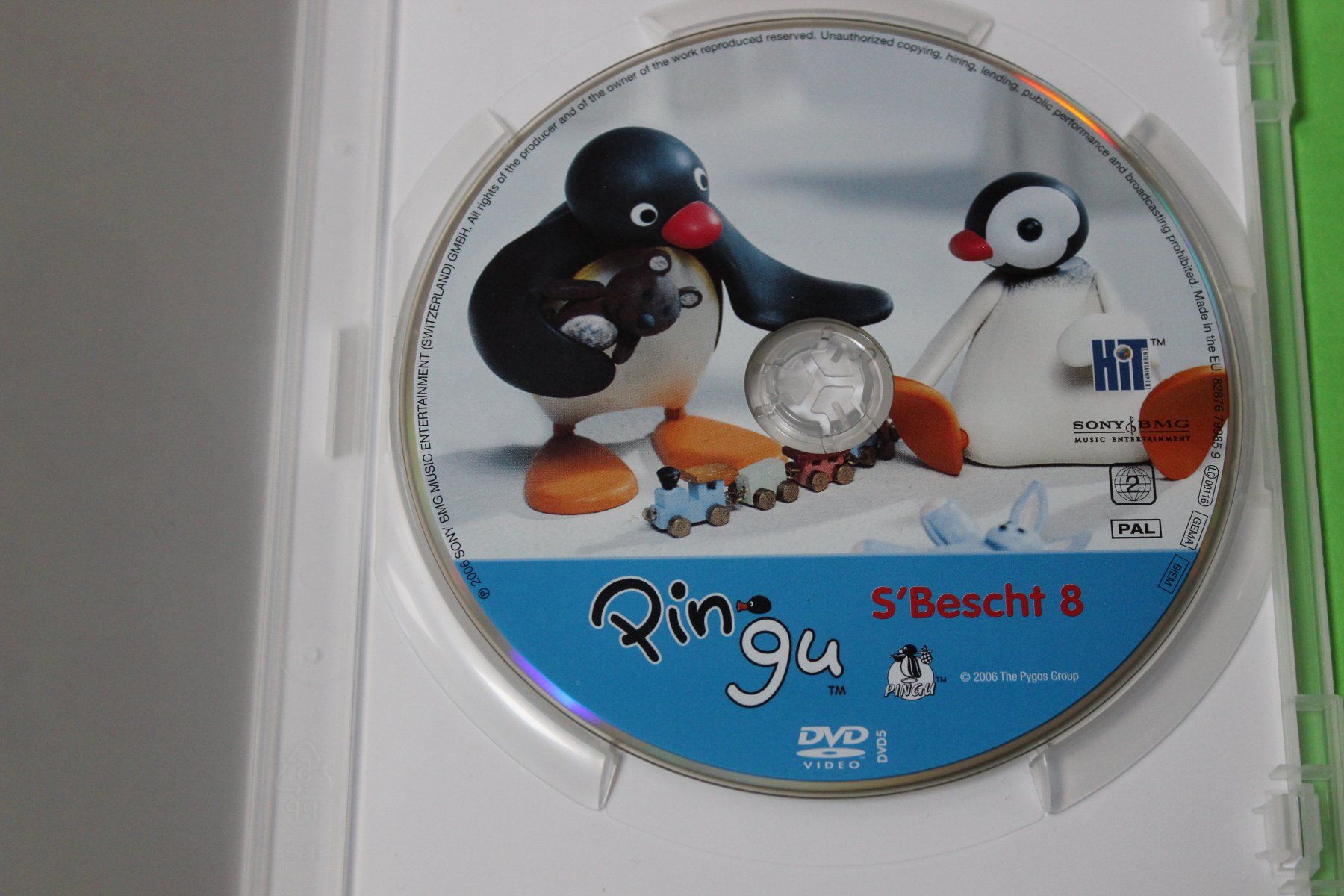 Tutti i DVDs: Pingu - S'Bescht 8 (DVD) – Usato da Tübach venduto da JamesStone 3