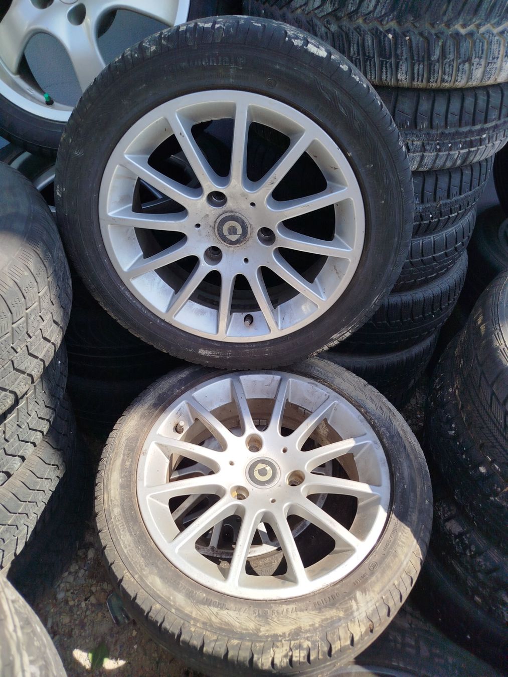 Smart Pneumatici & Ruote complete: Divers jeu de roues Smart Fortwo – Usato da Savagnier venduto da Botteron_Recycling 2