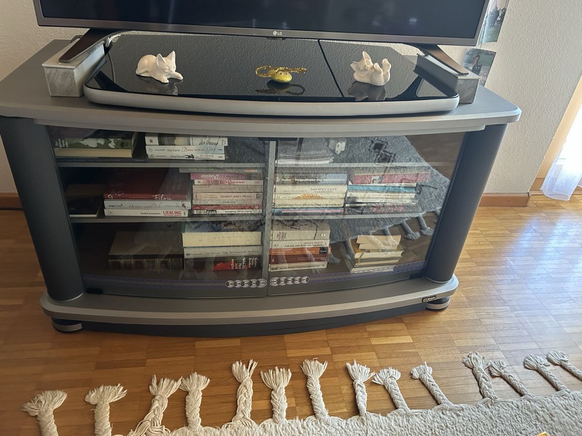 TV Möbel: Fernsehmöbel – Gebraucht aus Ehrendingen von Antsche