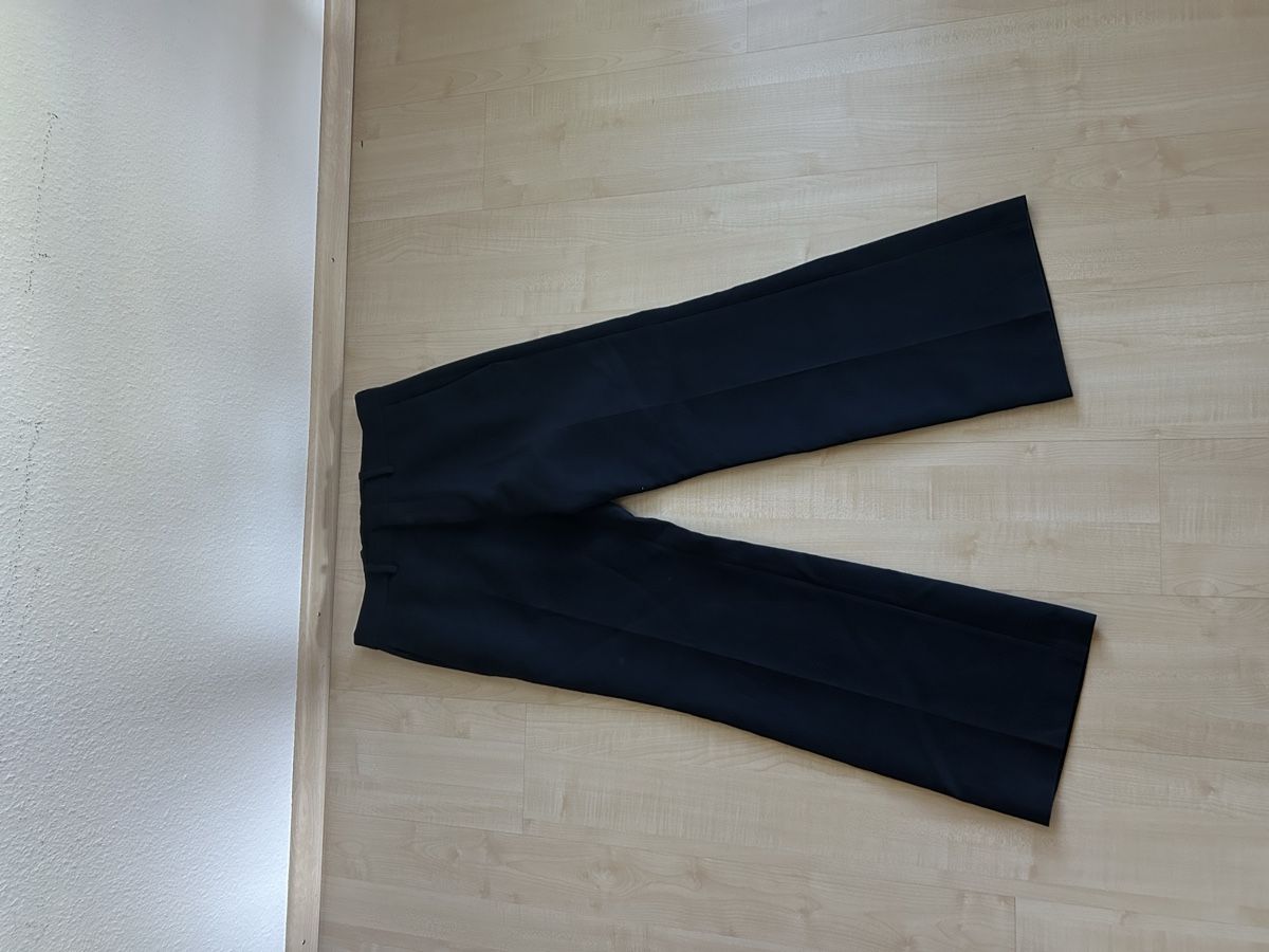 Cos Hosen: COS Anzughose – Neu (gemäss Beschreibung) aus Bubendorf von noa_ckq6 1