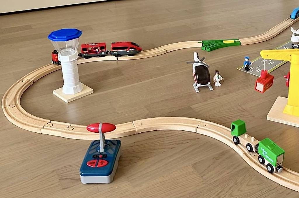 Jouets: Holzeisenbahn – D'occasion à Malters par frangecko 3