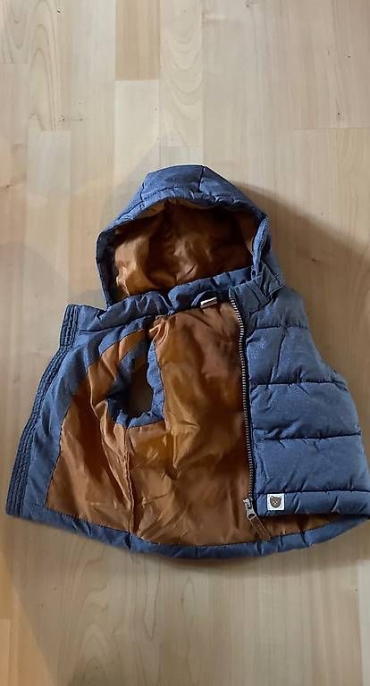 Altro abbigliamento: Schöne Weste / Gilet Grösse 74 – Usato da Murten venduto da ka_koen
