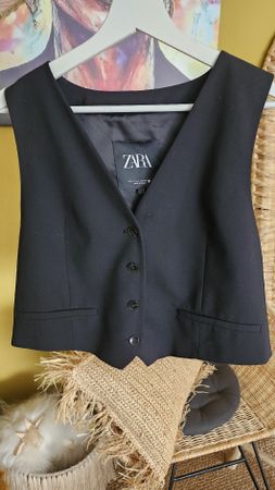 Zara Weste, Schwarz, Grösse L eher klein geschnitten