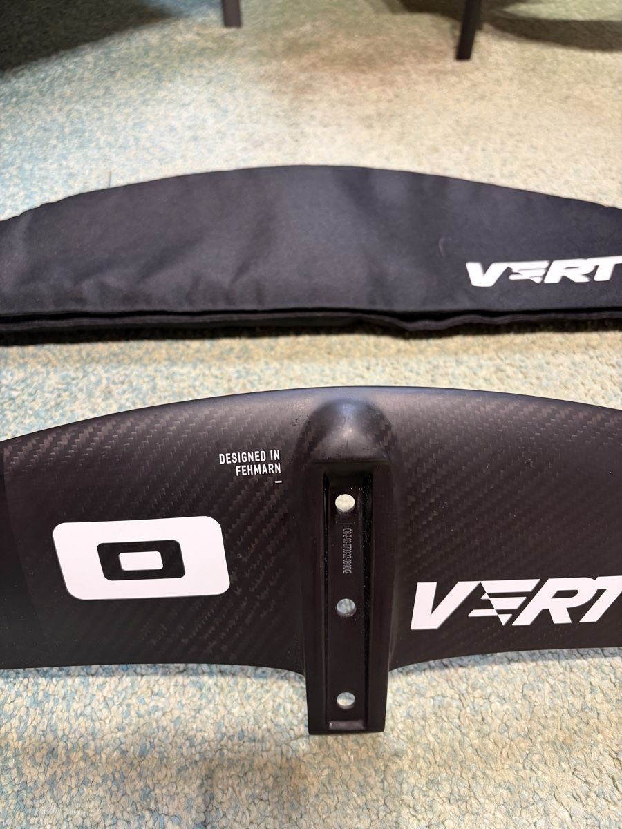 Core Planches de surf: Core vert 700cm front wing foil – D'occasion à Nyon par tor_6gr5 5