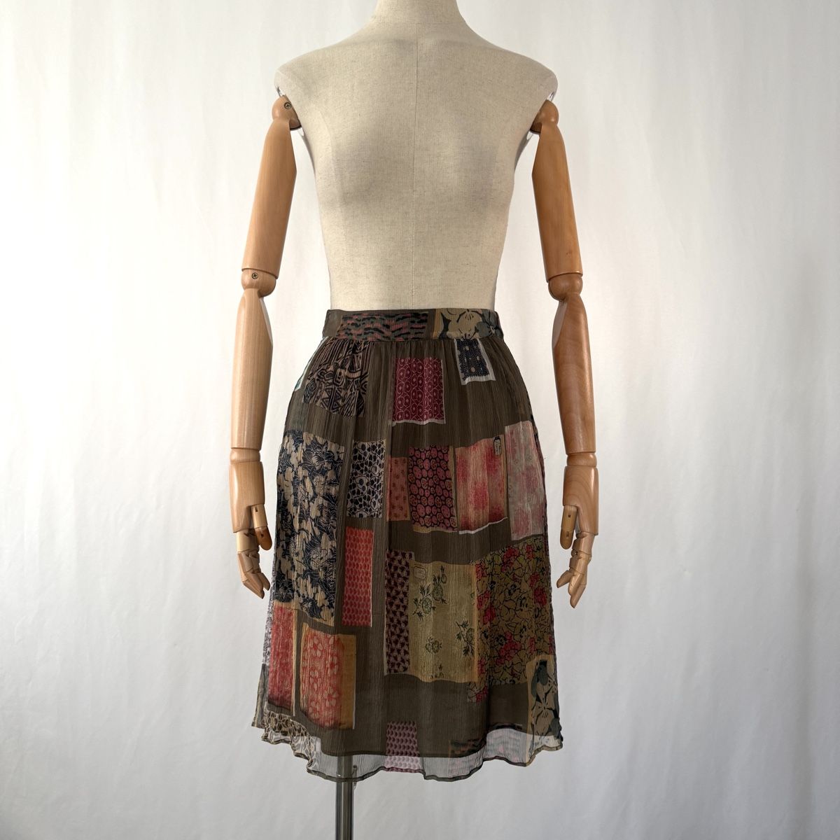 Etro Gonne: ETRO Silk Skirt – Nuovo (secondo la descrizione) da Freienbach venduto da Avviivva_Shop