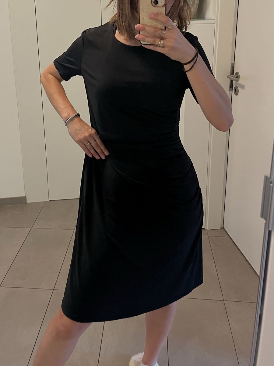 Robes: Robe élégante taille M – Neuf (Voir description) à Aigle par sow_m7gm 4