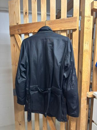 IXS Motorradjacke Schwarz mit herausnehmbarem Innenfutter