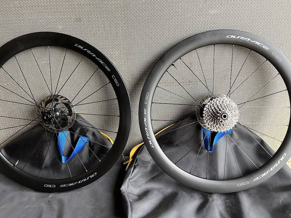 Shimano Pneumatici & Ruote complete: Roues carbone dura ace C50 disque – Nuovo (secondo la descrizione) da Gollion venduto da yves.breg 1
