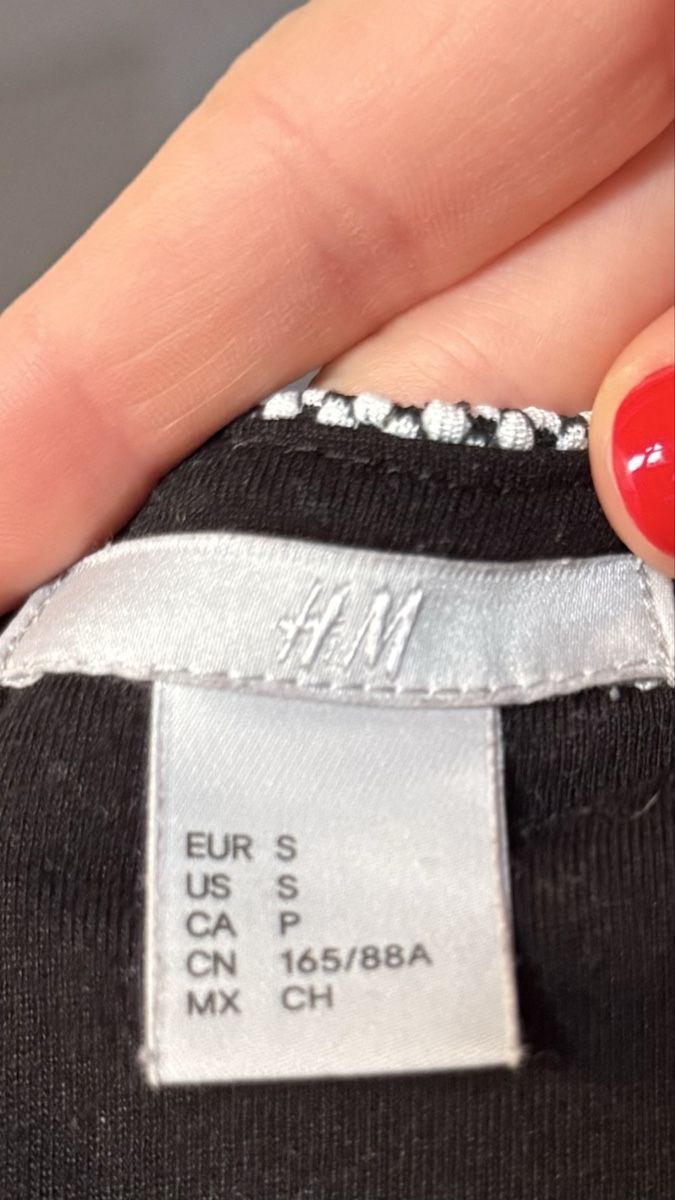 H&M Top: Chic Gray Top - Size S – Usato da Zürich venduto da eli_t8nw 4