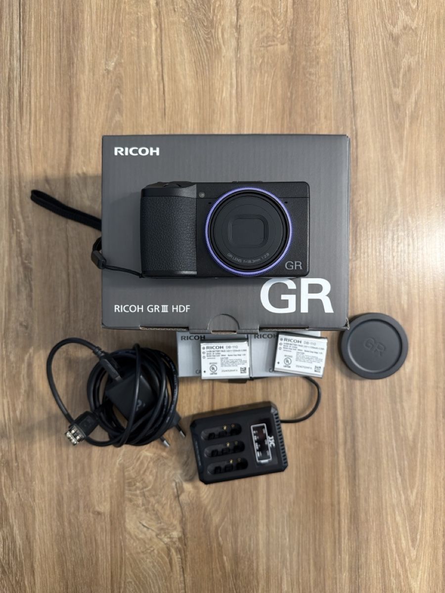 Ricoh Kamera: Ricoh GR iii HDF – Neu (gemäss Beschreibung) aus Wald ZH von Uyama