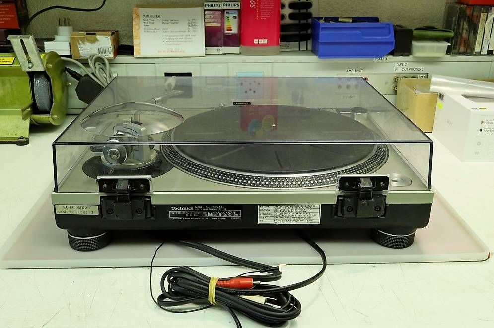 Technics Giradischi: Technics SL1200 DJ Spieler – Usato da Luzern venduto da Hifipro 2