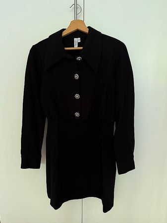 Schönes schwarzes Kleid Grösse M von &other Stories