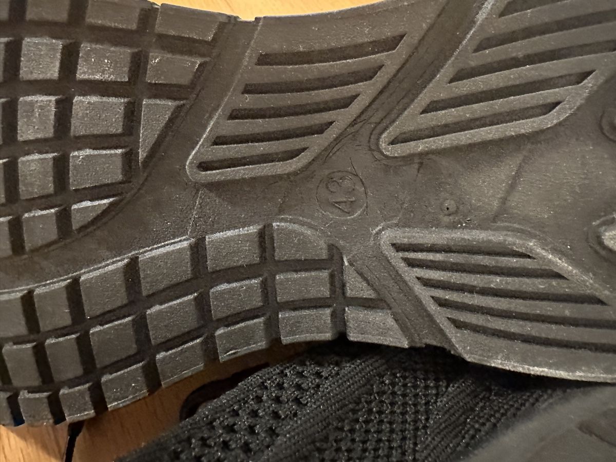 Damenschuhe: Schwarze Turnschuhe, sehr bequem! – Gebraucht aus Schaffhausen von ali.brandle 6