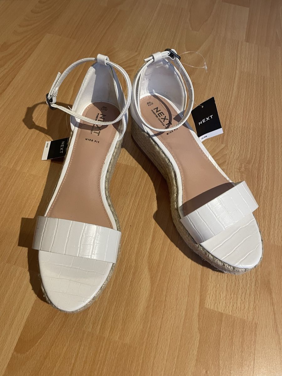 Next Damenschuhe: Sandale – Neu (gemäss Beschreibung) aus Mörschwil von laseme