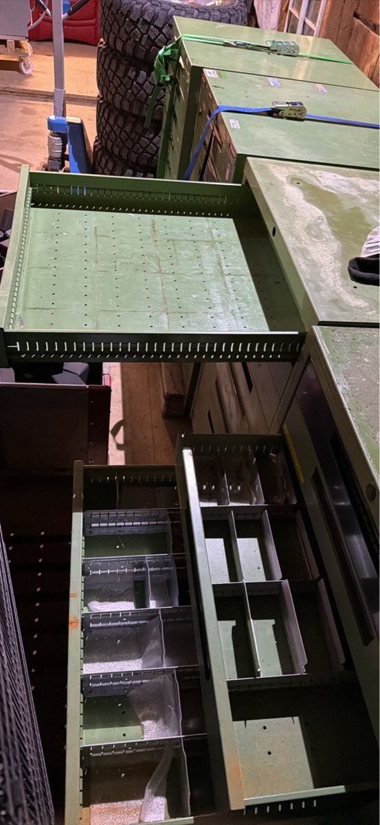 Armadi: 5 Stk Schubladenschränke – Usato da Rehetobel venduto da ZM81 1