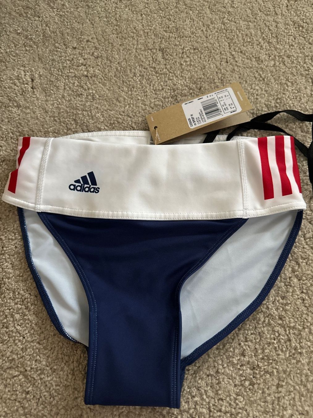 Adidas Pantaloni: Adidas Brief Hose  Grösse XS Neu – Nuovo e nell'imballaggio originale da Oberweningen venduto da Jogi2