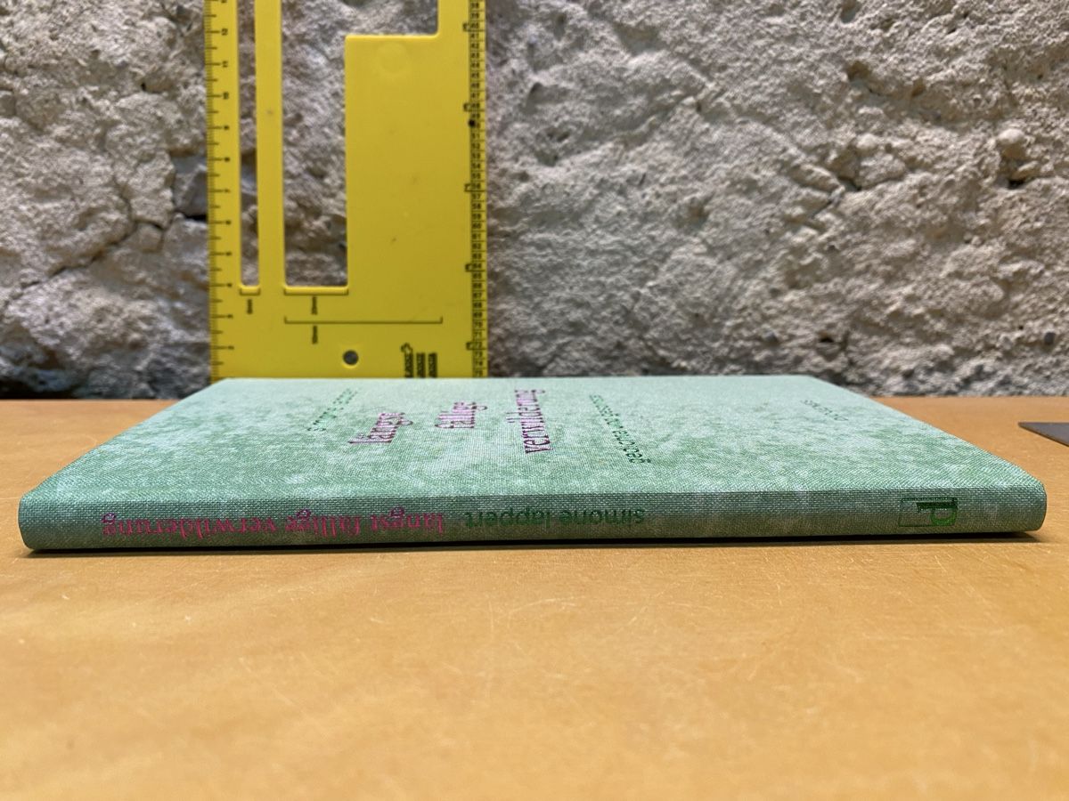 Libri: Buch - Simone Lappert - längst fällige verwilderung – Usato da St.Gallen venduto da kingsamas 2