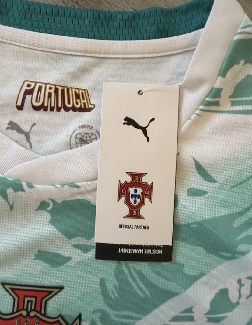 Puma Maillots de corps & Pantalons: Maillot portugal Neuf – Neuf (Voir description) à Ste-Croix par Elsa_illigo 4
