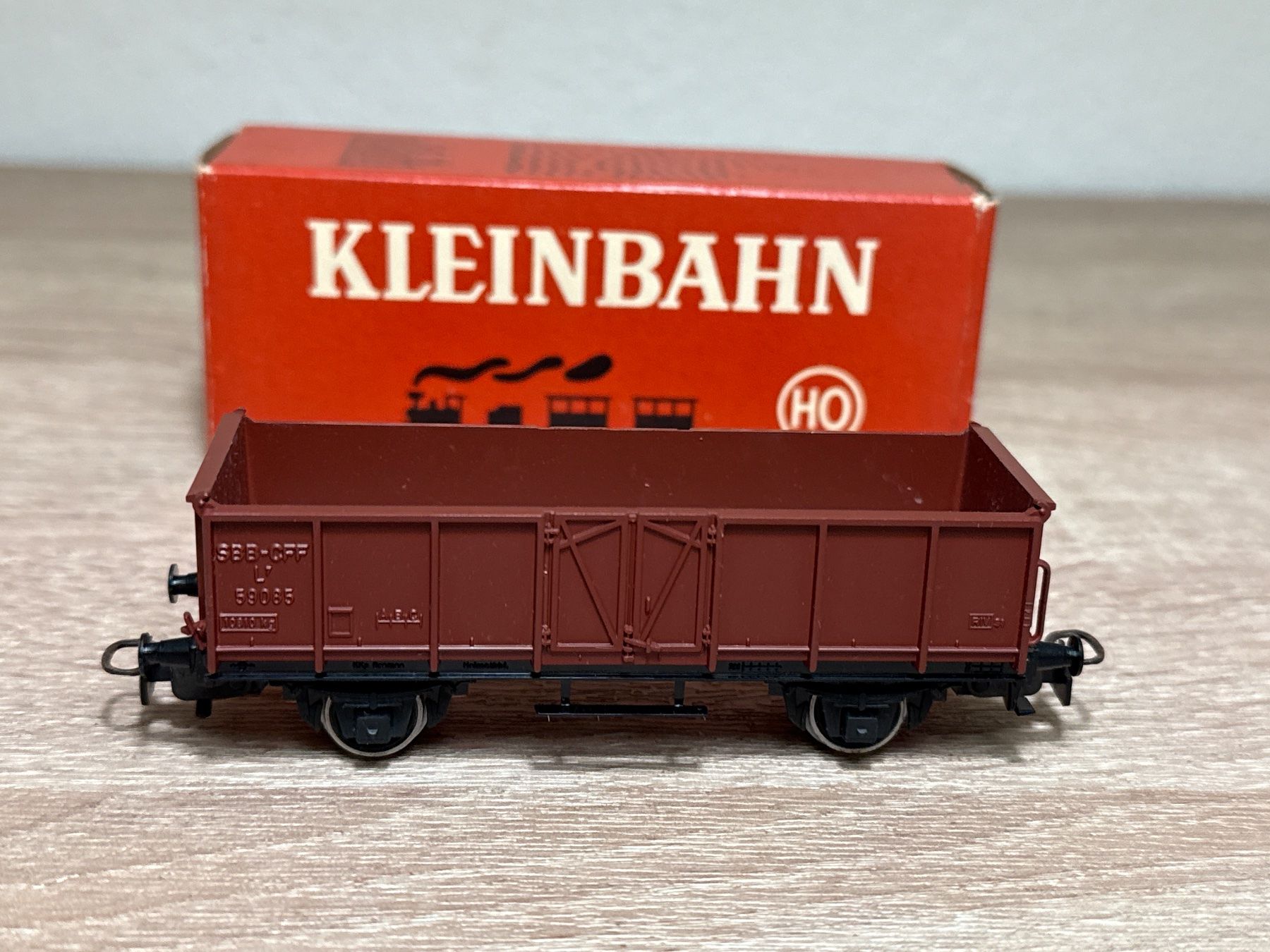 Kleinbahn Modellini di ferrovie: Kleinbahn 325 Güterwagen SBB H0 OVP – Usato da St-Aubin-Sauges venduto da tantome