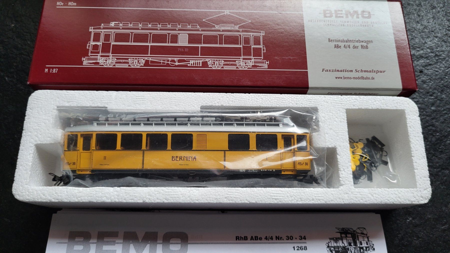 【付属品未開封】Bemo 1268 160 ABe4/4 30 ベルニナ　HOm Bemo 1268 160 RhB ABe 4/4 30 H0m OVP neu (Neu und