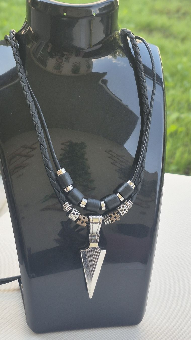 Ketten: Collana uomo in con ciondolo freccia – Neu (gemäss Beschreibung) aus Giubiasco von Stefaniav