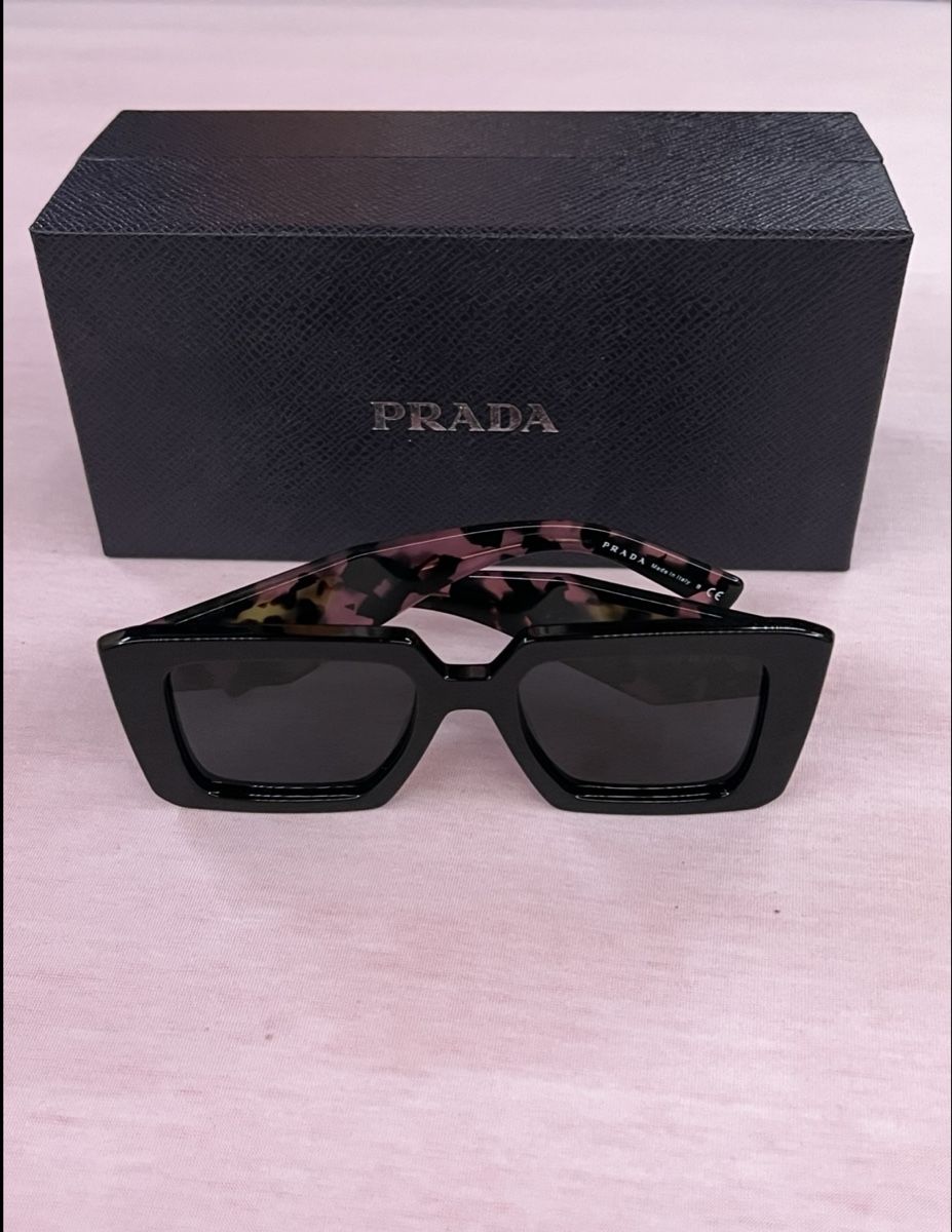 Prada Occhiali & Lenti: Prada Sunglasses – Usato da Küssnacht am Rigi venduto da CHM_1234