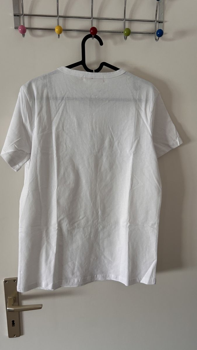 T-shirt: Essential White T-Shirt - Summer Staple, Size M – Usato da Genève venduto da Noemie.wrmsi 3