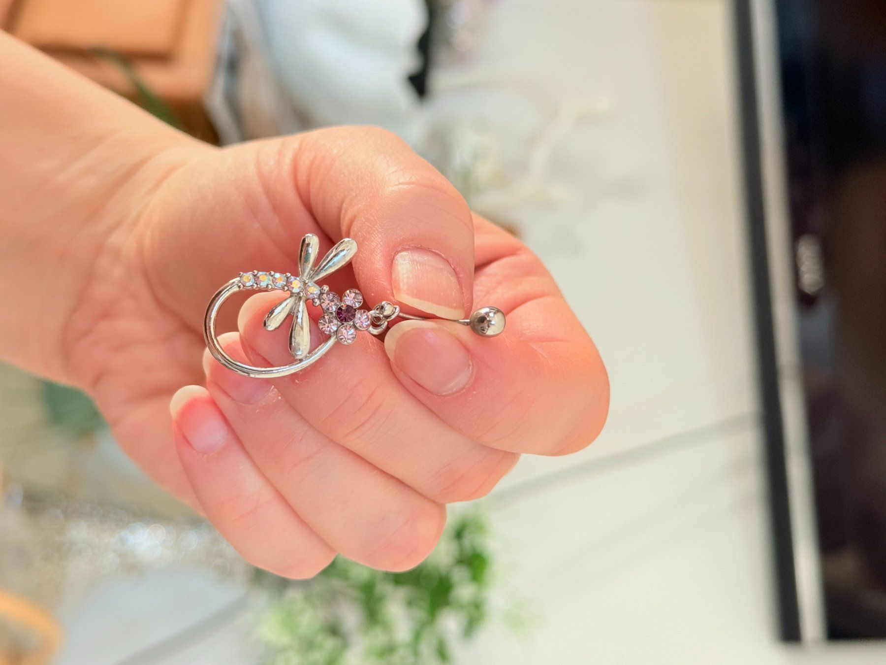 Piercingschmuck: Piercing de nombril libellule et fleur - Été approche! – Neu und originalverpackt aus Genève von AGBERG 1