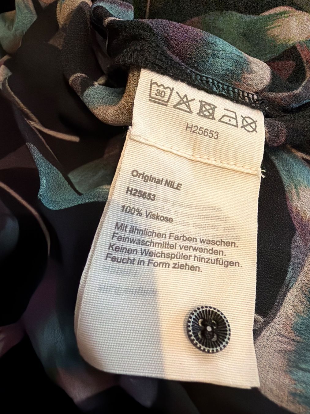 Nile Blusen: Nile Bluse M – Neu und originalverpackt aus Gerlafingen von Uragano 3