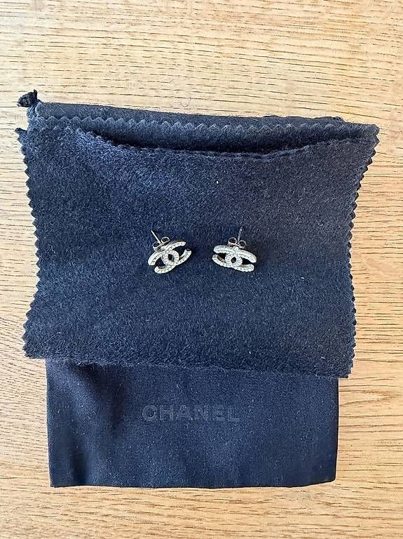 Chanel Orecchini pendenti & Orecchini a lobo: Chanel Ohrringe – Usato da Rickenbach b. Wil venduto da assbe 1