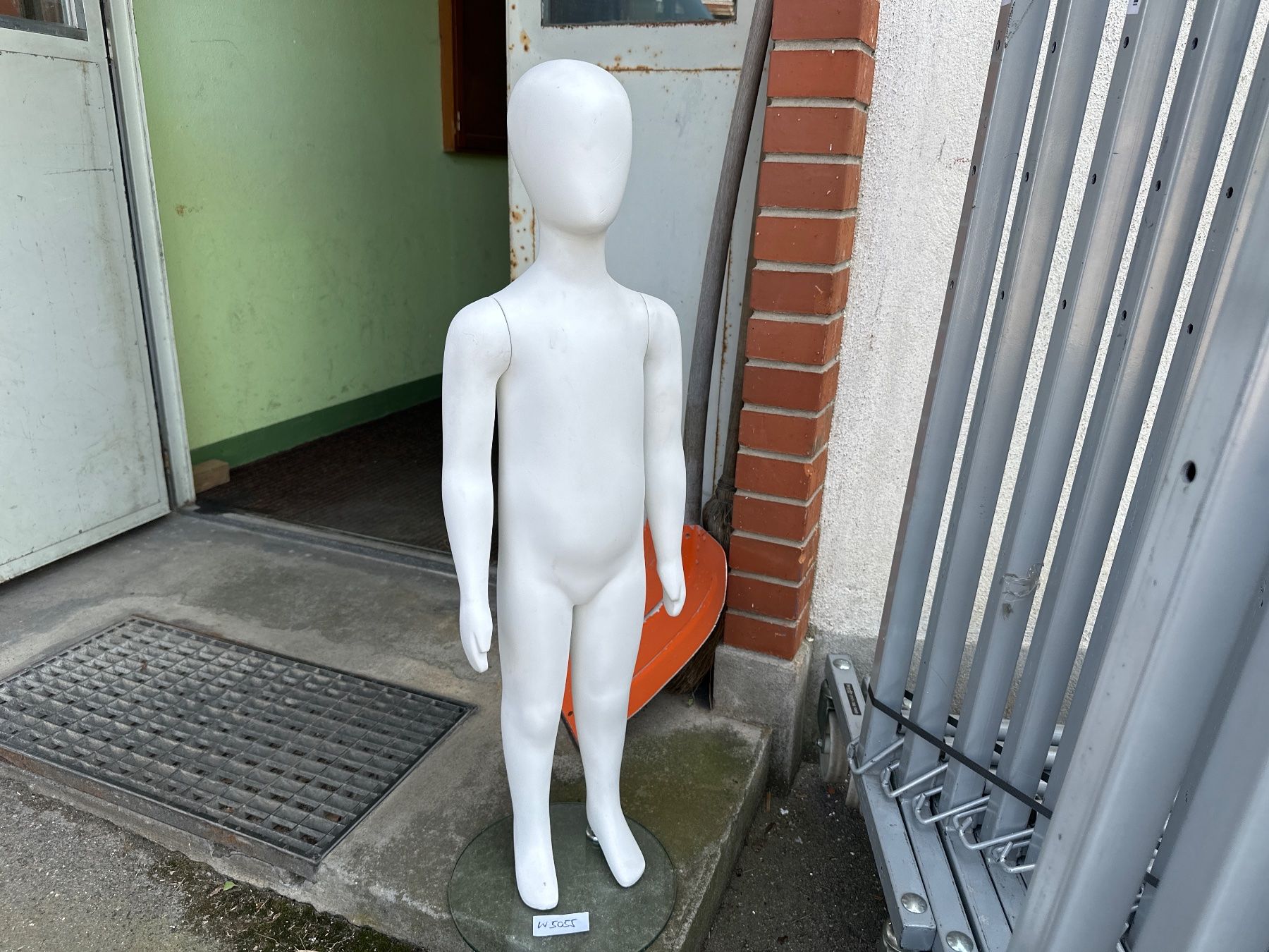 Altro in Decorazioni & Accessori: Kinder-Schaufensterpuppe 100cm – Usato da Necker venduto da liq24