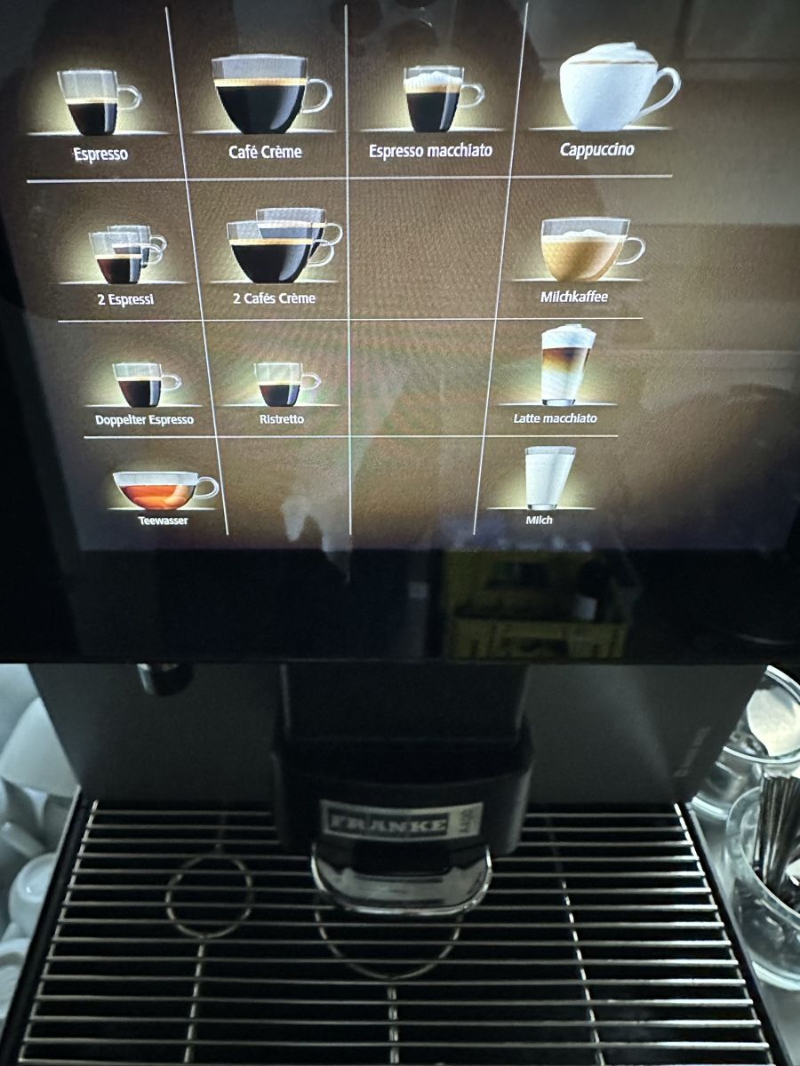 Kaffeemaschinen & Espressomaschinen: Kaffevolautomat – Gebraucht aus Rüschlikon von dam_vyn2 1