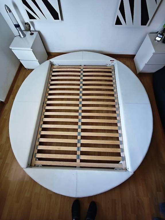 Letti: Modernes Bett von Innocent – Usato da Sitterdorf venduto da denizio