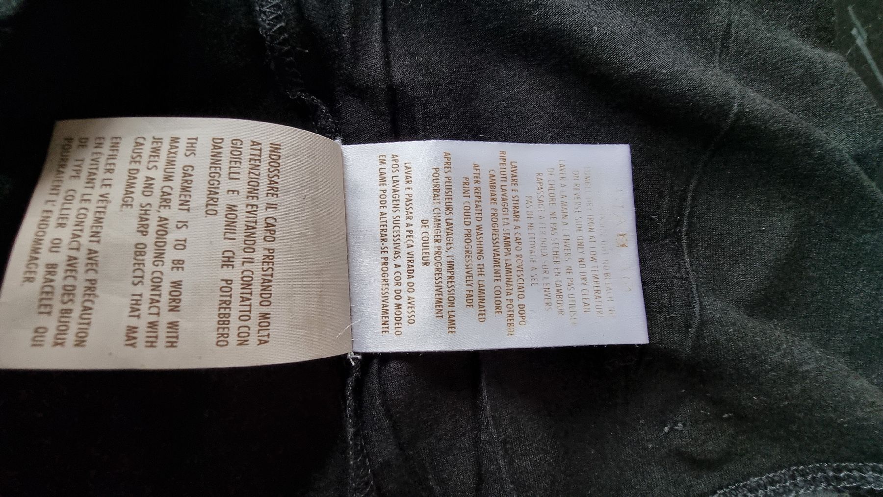 Gucci T-Shirts: Damen-T-Shirt-GUCCI – Neu (gemäss Beschreibung) aus Pfäffikon SZ von hrs_k2tn 8