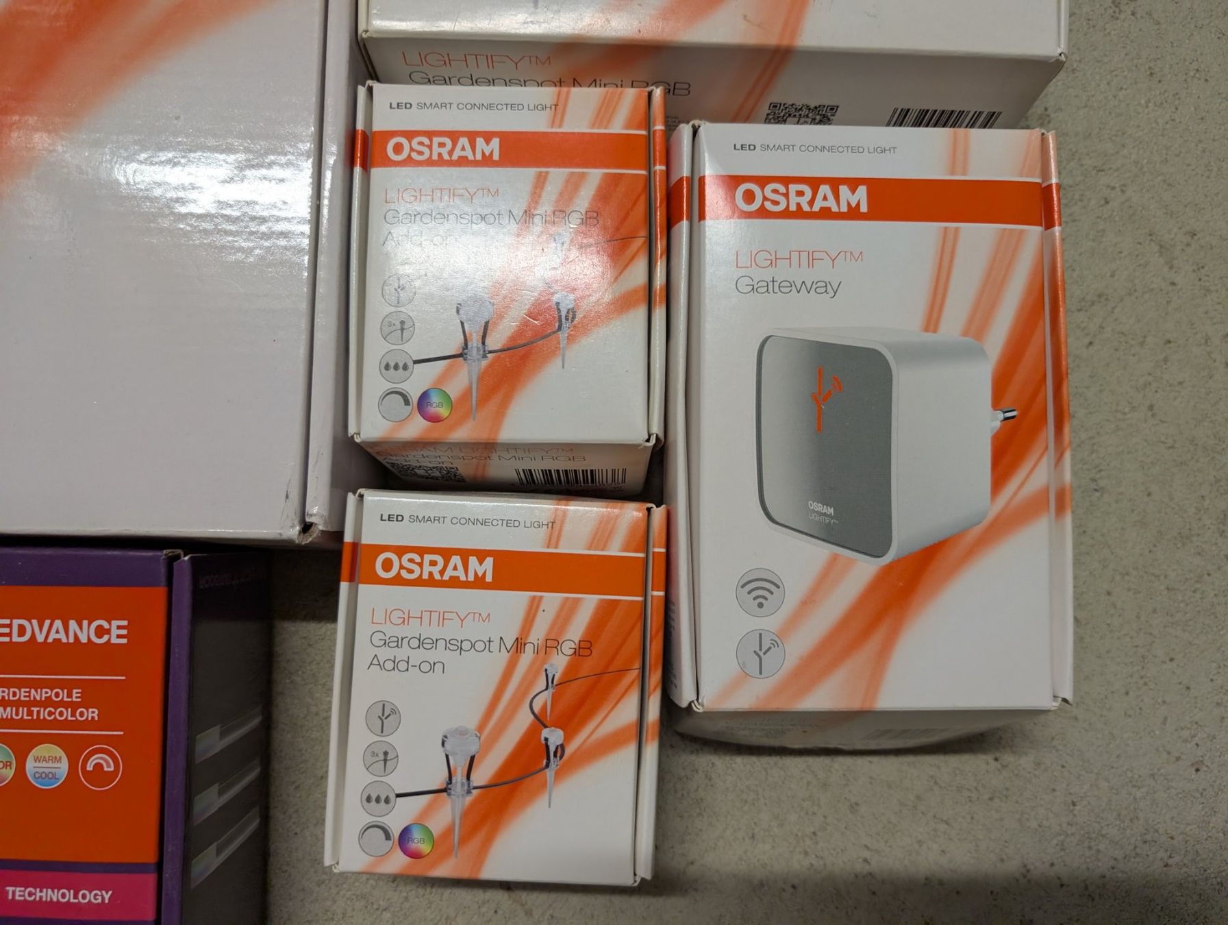 Osram Lampes: 6x Ledvance Osram Surface Light, 3x Gardenspot,2x Gardenpole – D'occasion à Zeihen par Jpeg 5
