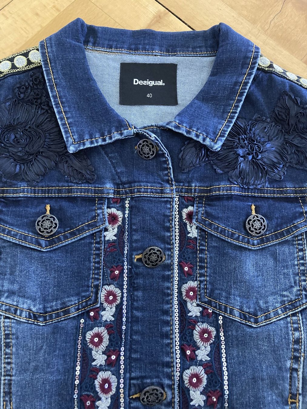 Desigual Giacche: Desigual Veste en Jeans taille 40 – Usato da Lausanne venduto da Chips_1 1